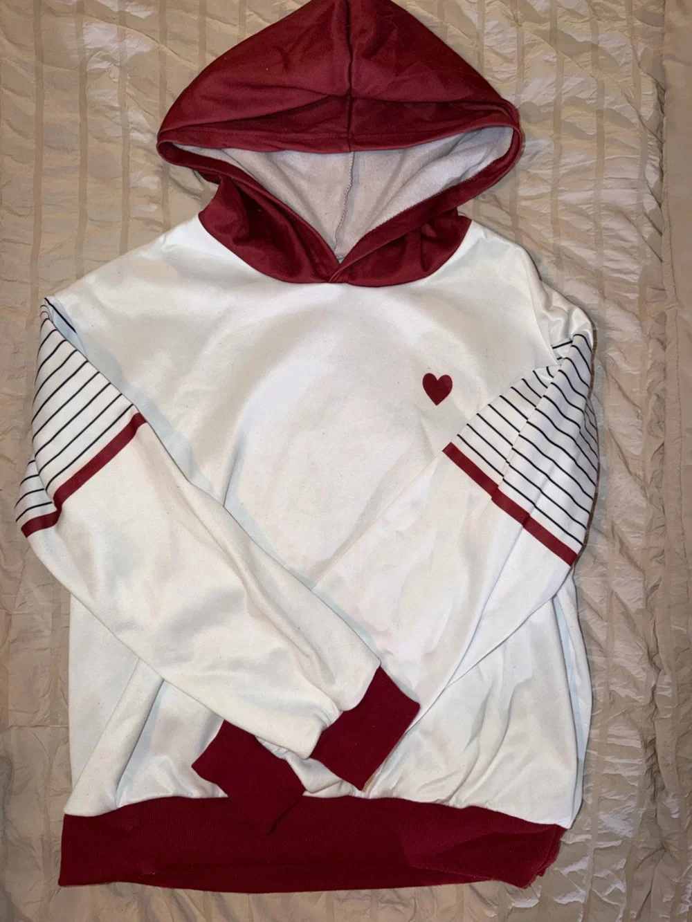 White Sweatshirt with Burgundy Accents and Heart Detail